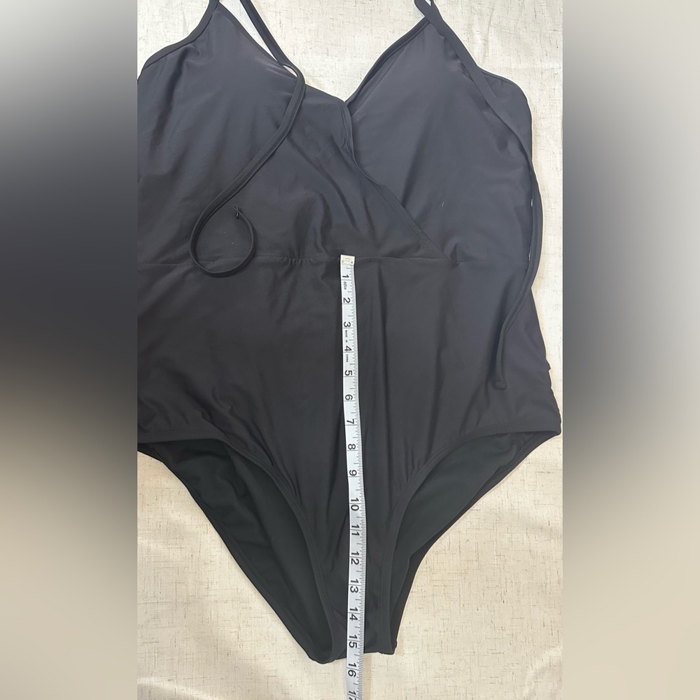 Apt. 9 Women's Black One Piece Swimsuit 🌴☀️ - Picture 5 of 11